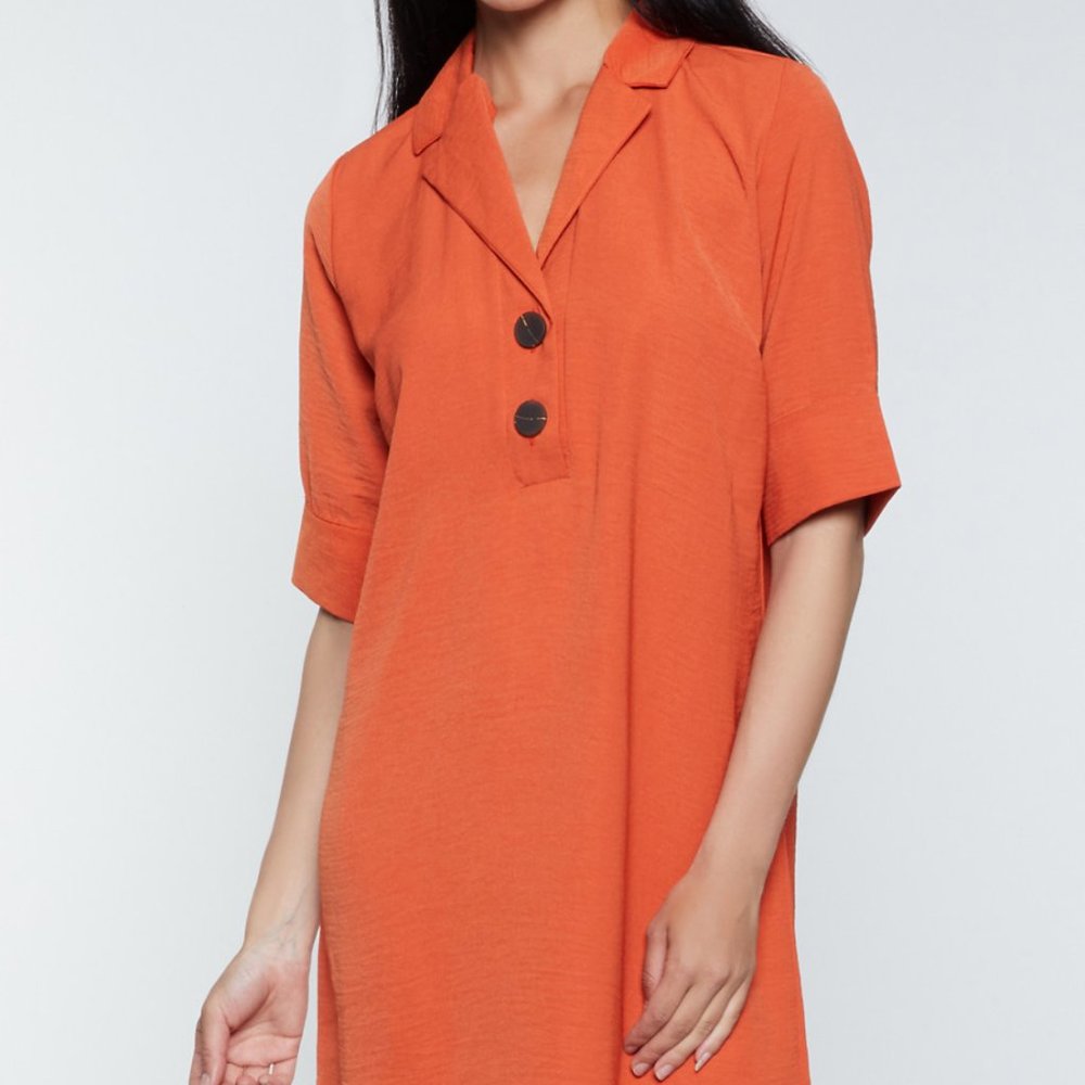 Two Button Collared Dress - Picture 4 of 5
